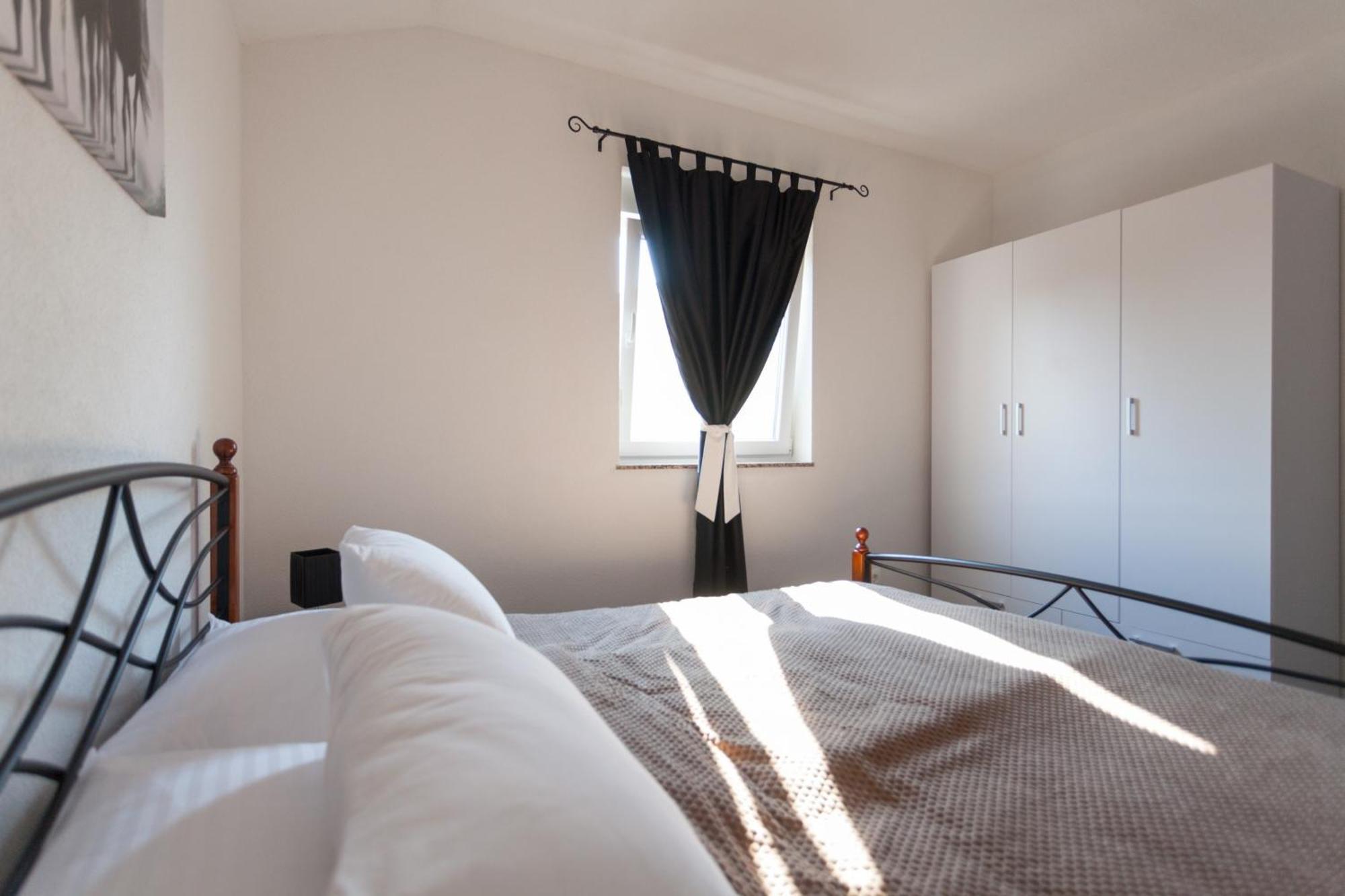 Luxury Villa Allen With Pool Klimno Zimmer foto